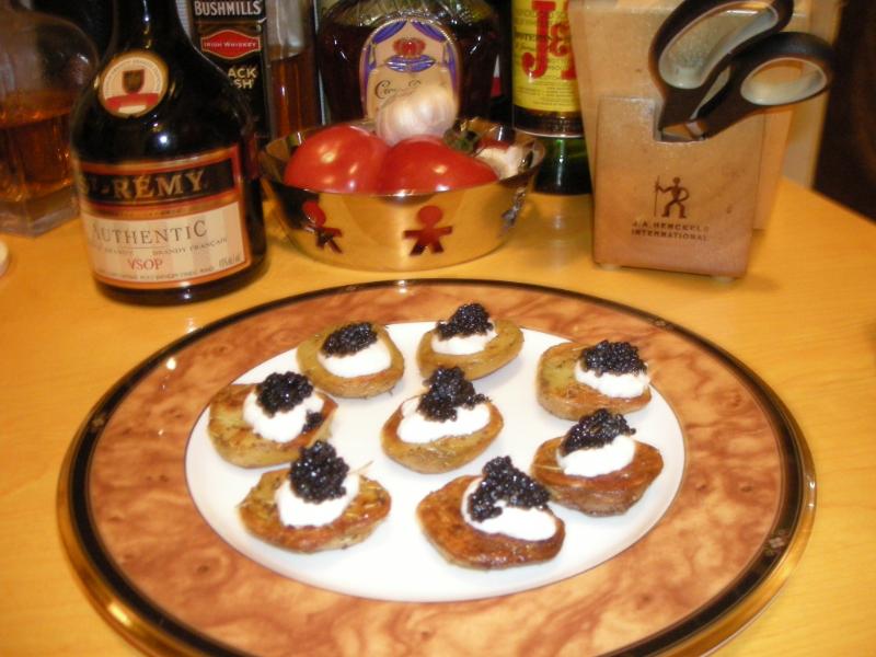 Caviar et pommes de terre à la crème