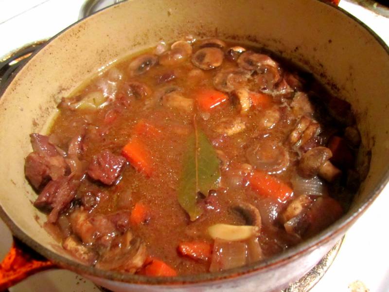 Estouffade de bœuf à la bière brune et aux champignons