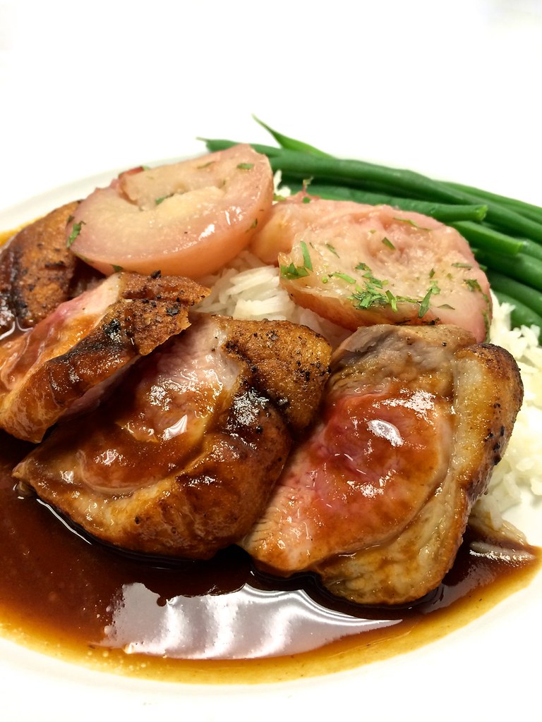 Magret de canard aux pêches