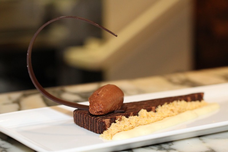 Mousse au chocolat praliné