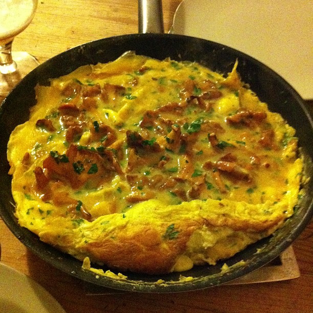 Omelette aux girolles