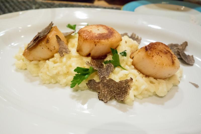 Coquilles Saint-Jacques à la truffe noire