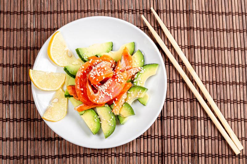 Salade d’avocat au saumon fumé