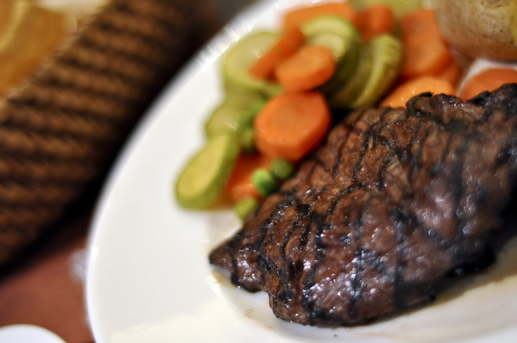 Steak d’autruche sauce à l’orange