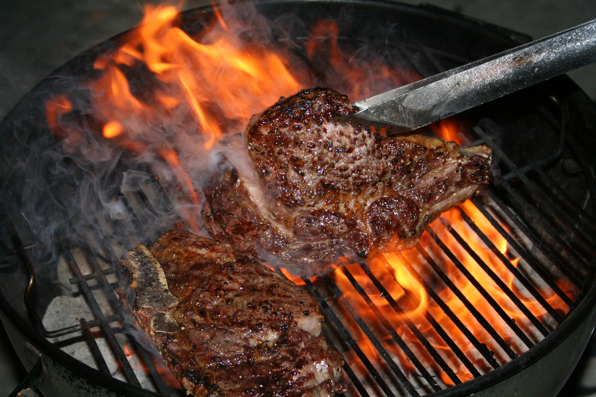Steak de bœuf grillé - Photo de WmJR - 101Pairing.com