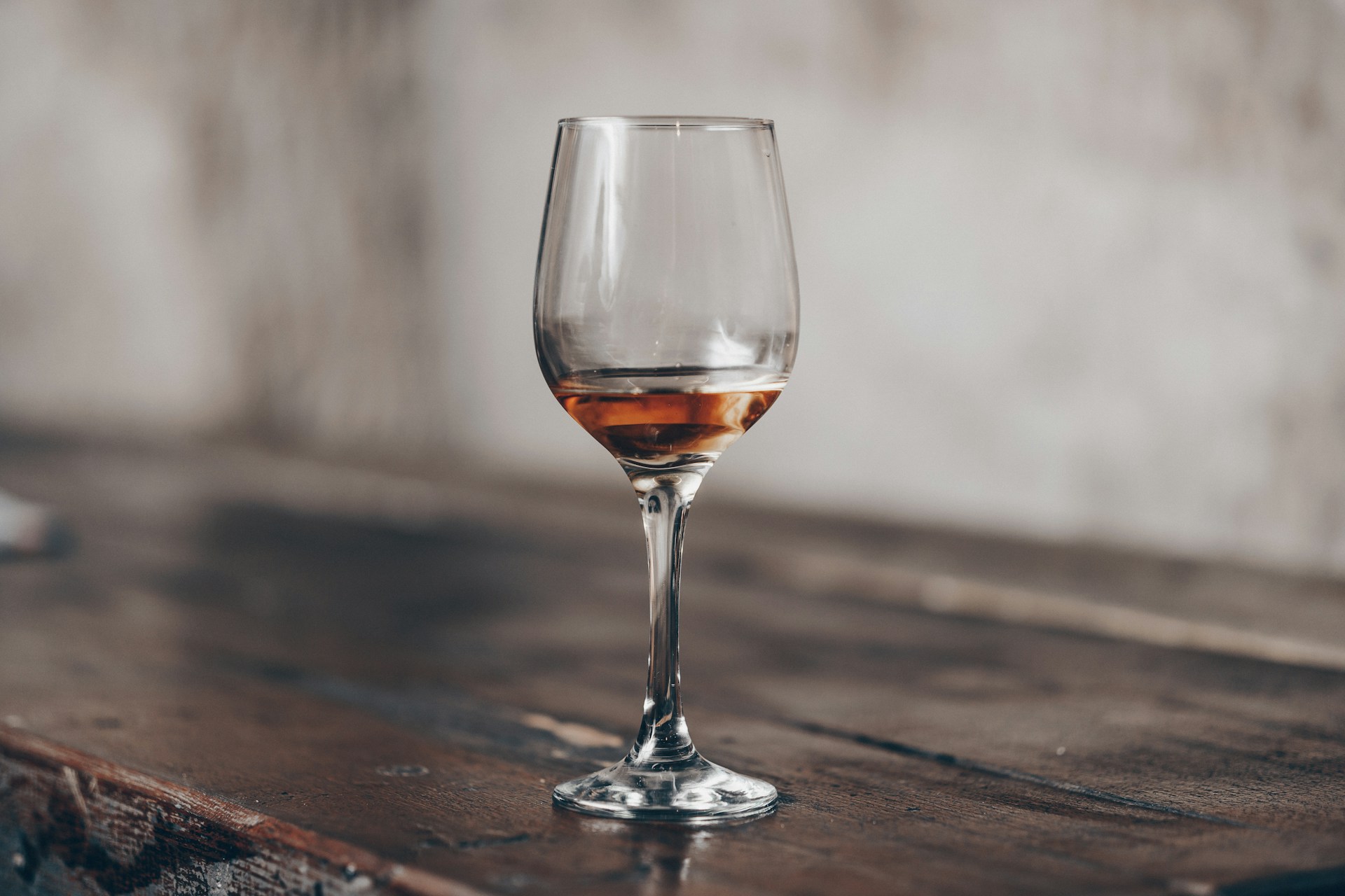 Pineau des Charentes Blanc Très vieux - Vin Blanc - Photo de Jozsef Hocza - 101Pairing.com